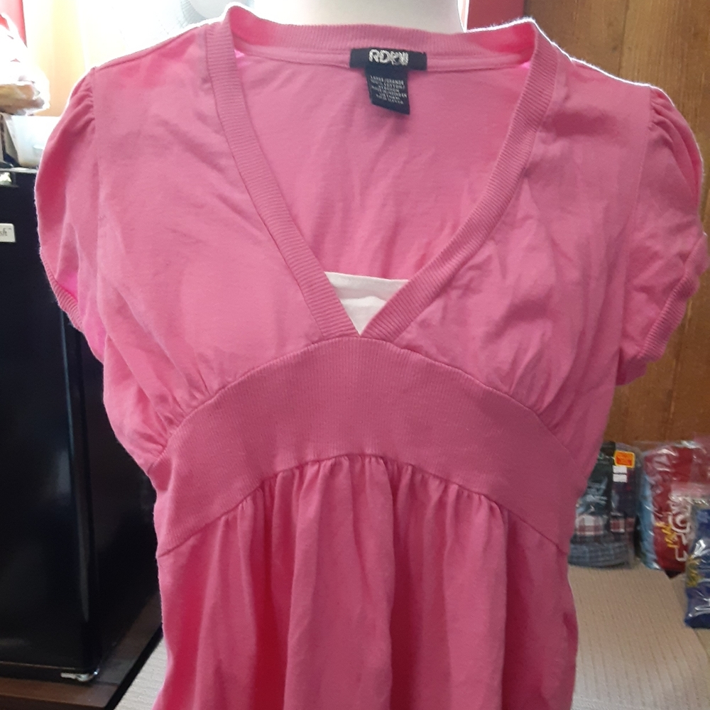 Girls RDoll shirt size large